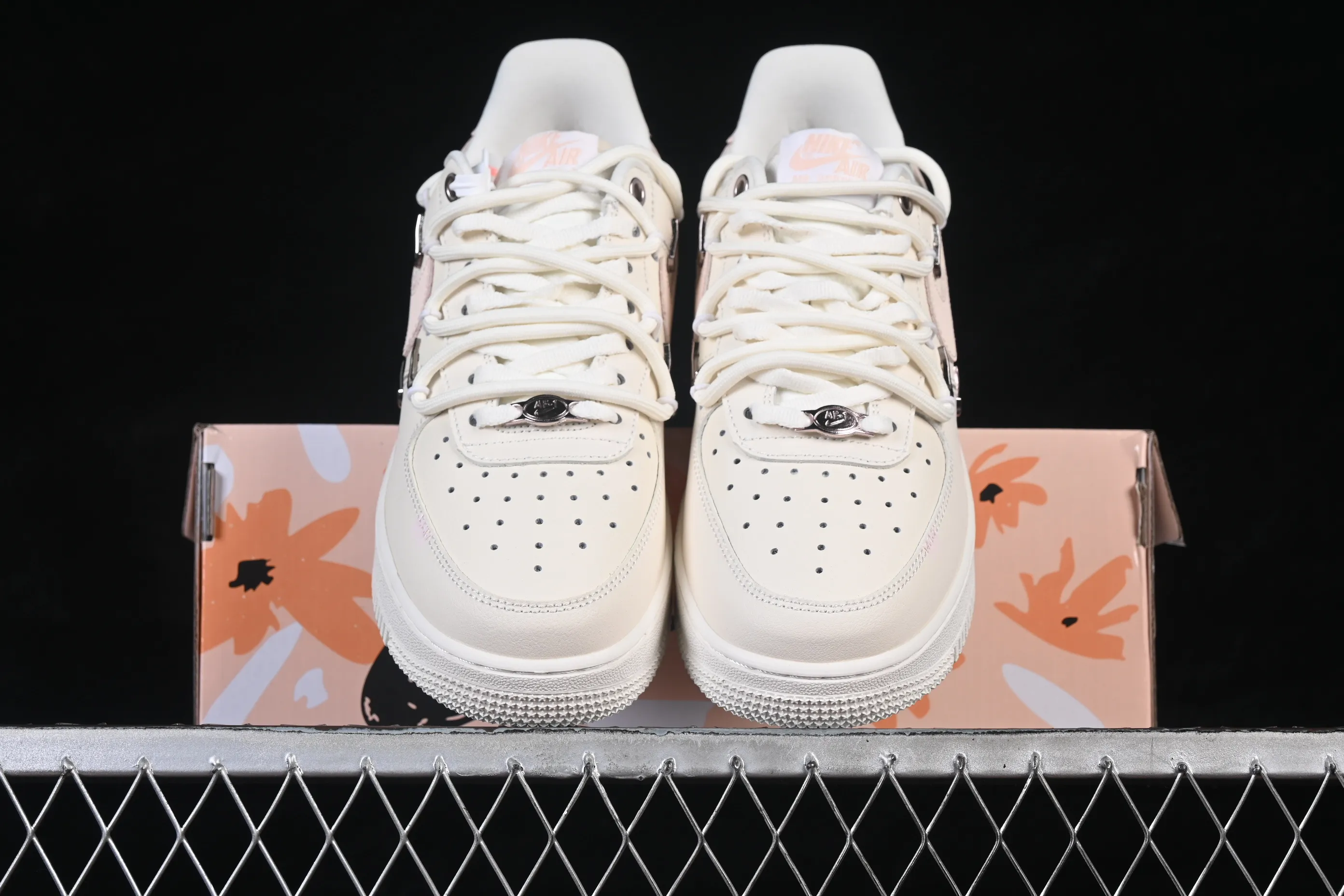 All categories Nk Air Force 1 Air Force series Nk Air Force 1 Low Air Force low-top Nike Air Force 1'07 Low Valentine's Day limited Air Force 1 low-top casual sneakers FV8110-181